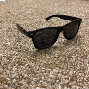 Ray-Ban Black Sunglasses